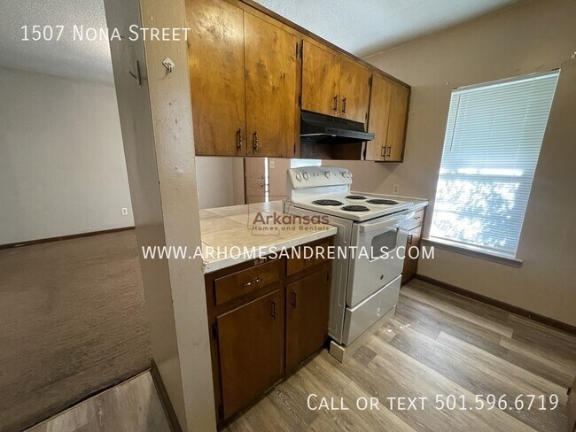 Building Photo - 1507 Nona St