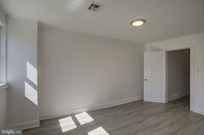 Building Photo - 23 Prospect St