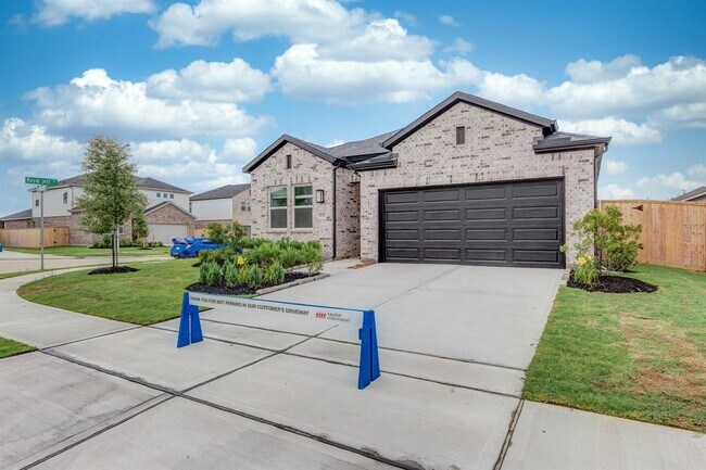 Building Photo - 9711 Burlington Bristol Dr