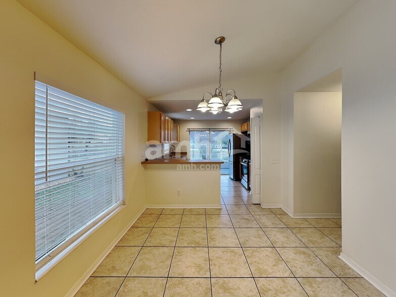 Building Photo - 10126 41st Ct E