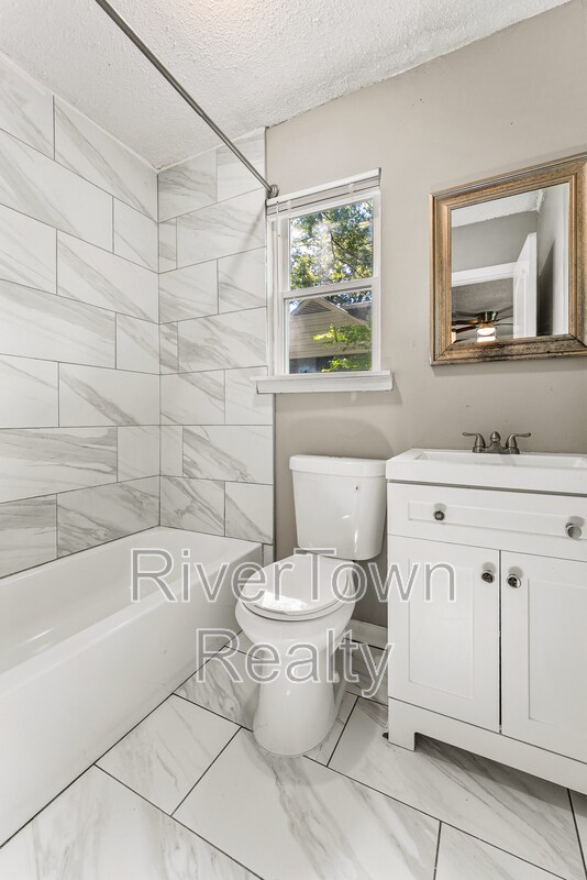 Primary Photo - 1678 Alta Vista Ave