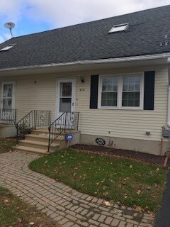 Building Photo - 37B Timrod Dr