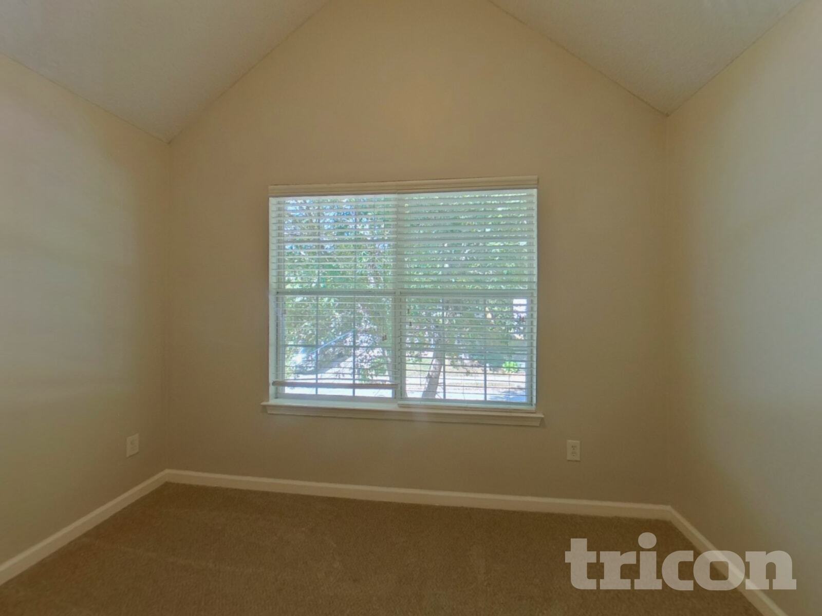 Building Photo - 2880 Chilhowee Dr