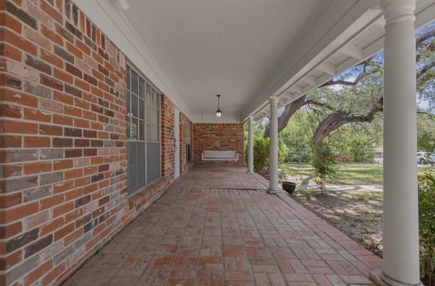 Building Photo - 12402 Blue Water Cir