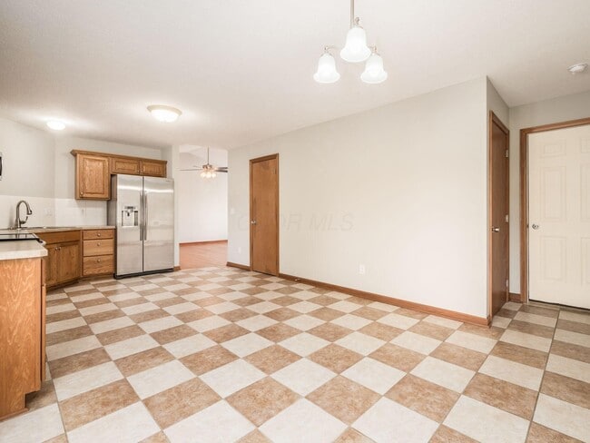 Building Photo - 532 Radcliff Dr