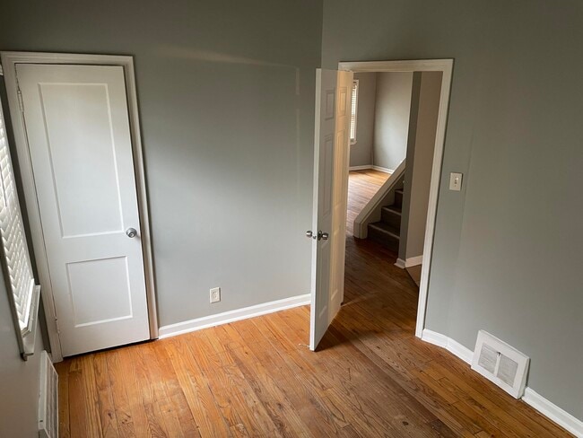 Building Photo - 18230 Mansfield St