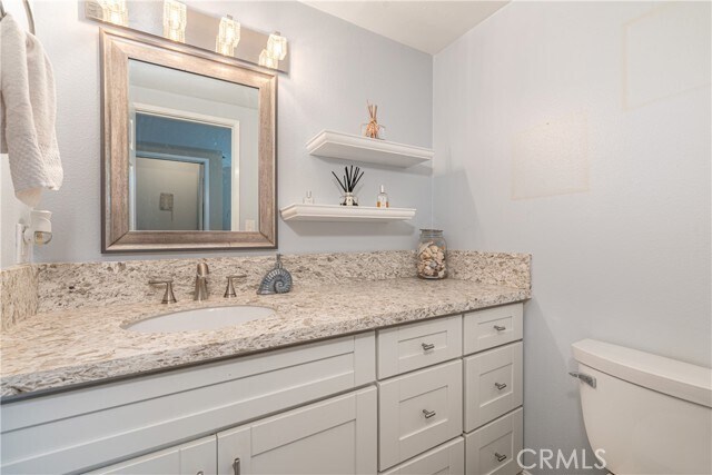 Building Photo - 28 Sycamore Ln