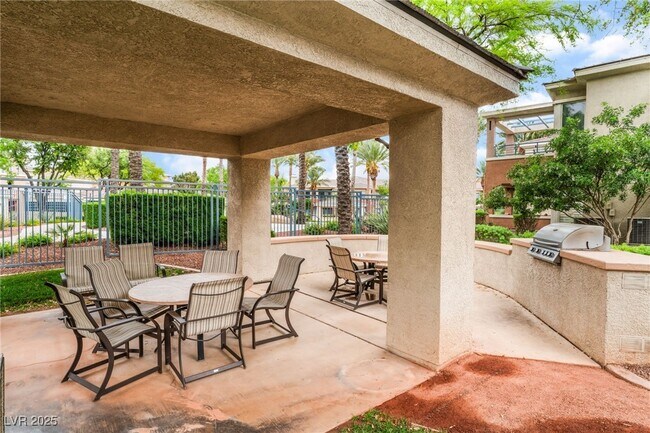 Building Photo - 10601 Pedal Point Pl