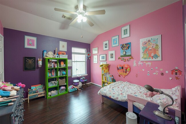 Building Photo - 1602 Rustic Hollow Ln