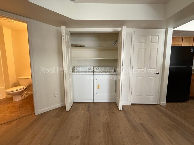 Building Photo - 1331 W Baseline Rd