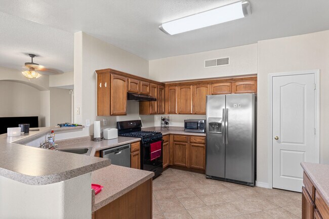Building Photo - 1529 Luz De Sol Dr