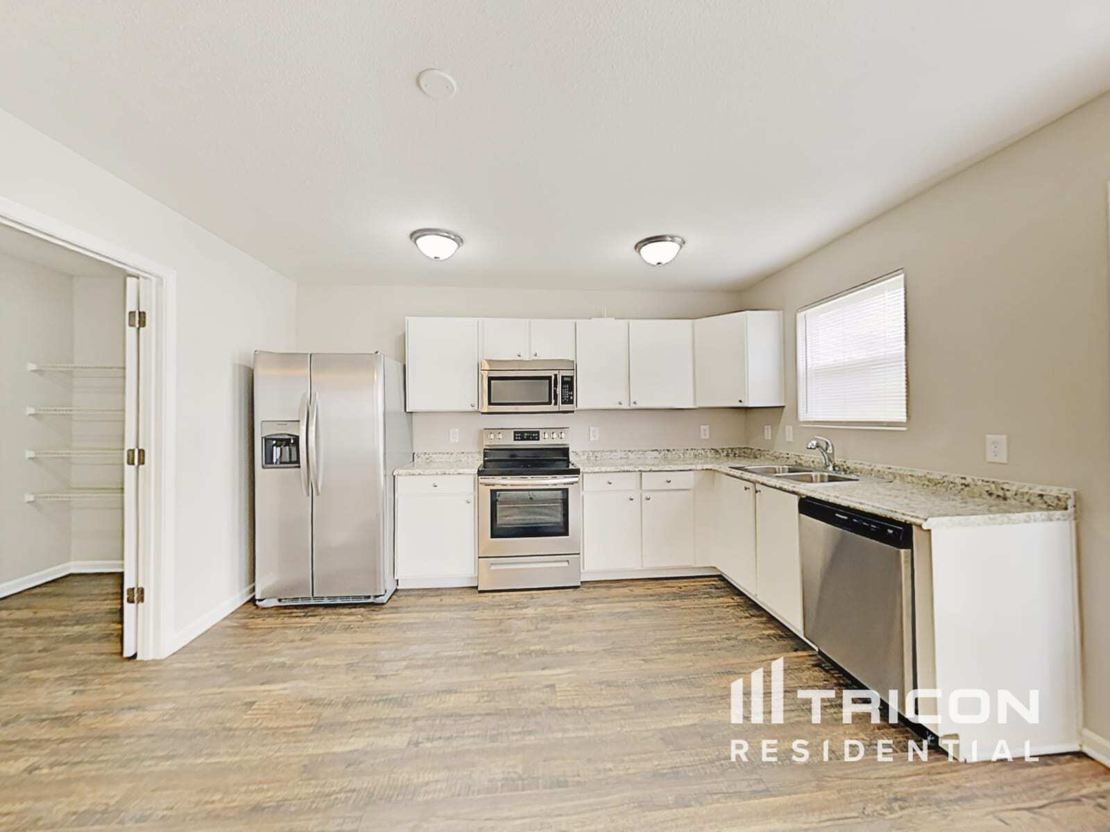 Building Photo - 908 Littleton Dr