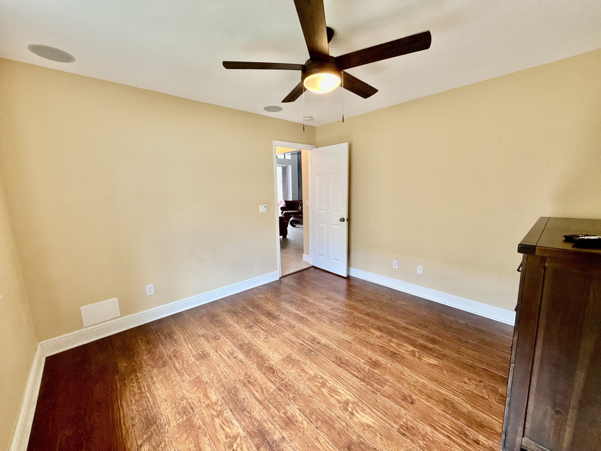 ROOM 2 - 19029 Weatherstone Dr