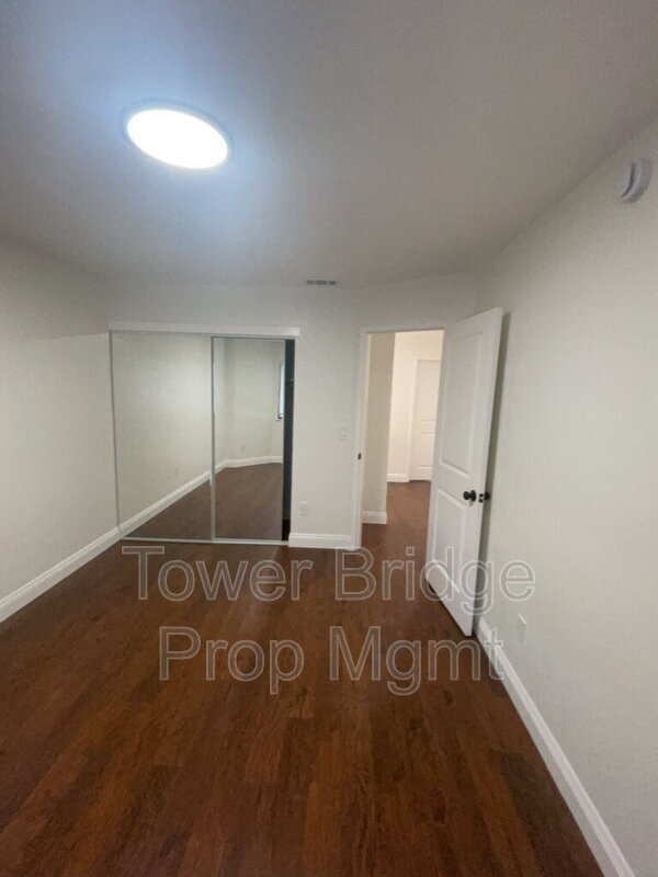 Building Photo - 2247 Atrisco Cir