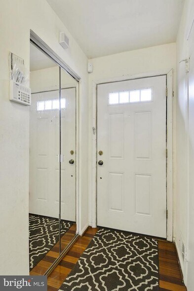 Building Photo - 4420 Chase Park Ct