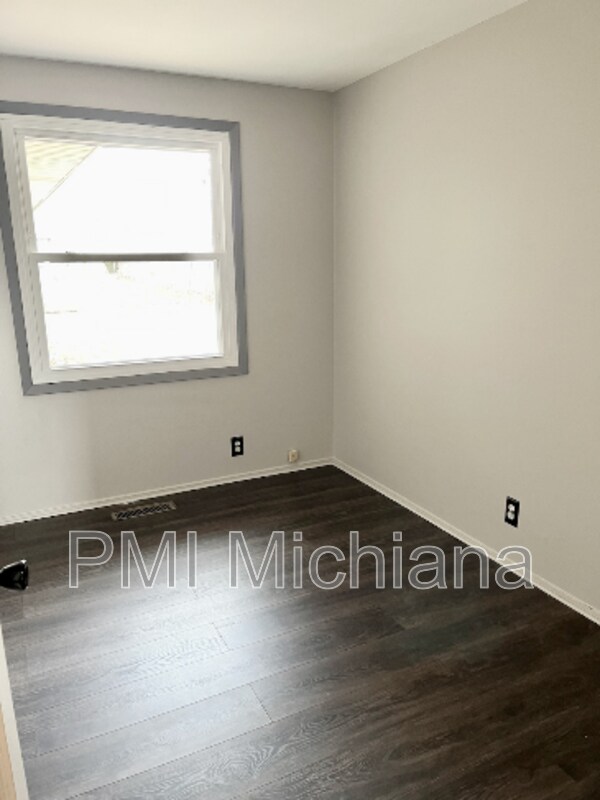 Building Photo - 3407 Kent Ln