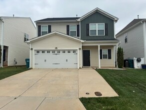 Building Photo - ***** READY TO MOVE IN *****