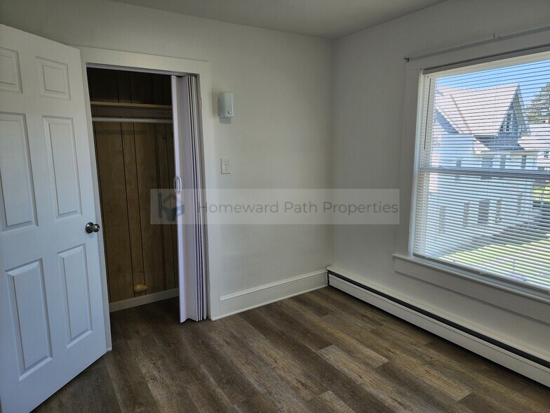 Bed 2 - 749 Roberts Ct