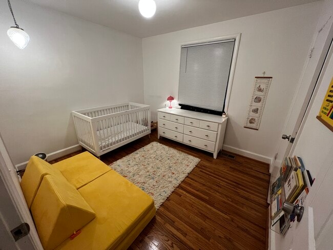 Building Photo - 612 Freda Villa