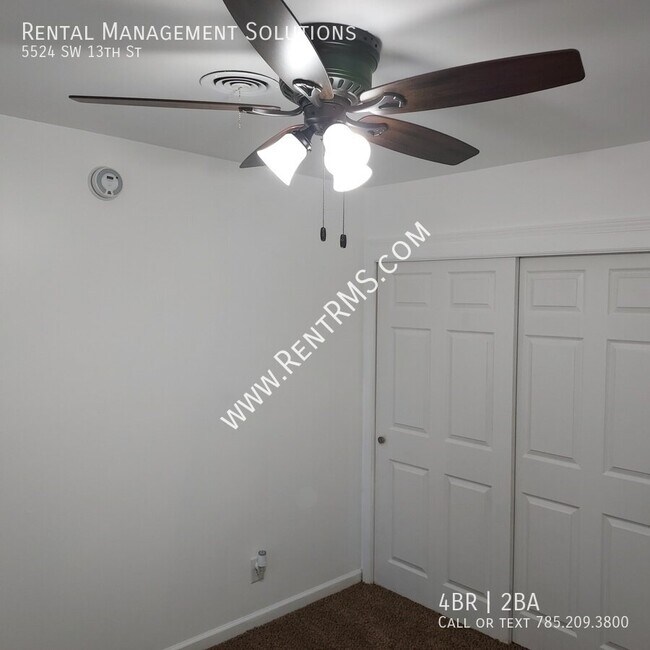 Building Photo - 5524 SW 13th St