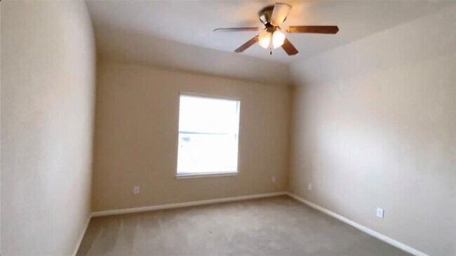 Building Photo - 10036 Lisi Anne Dr