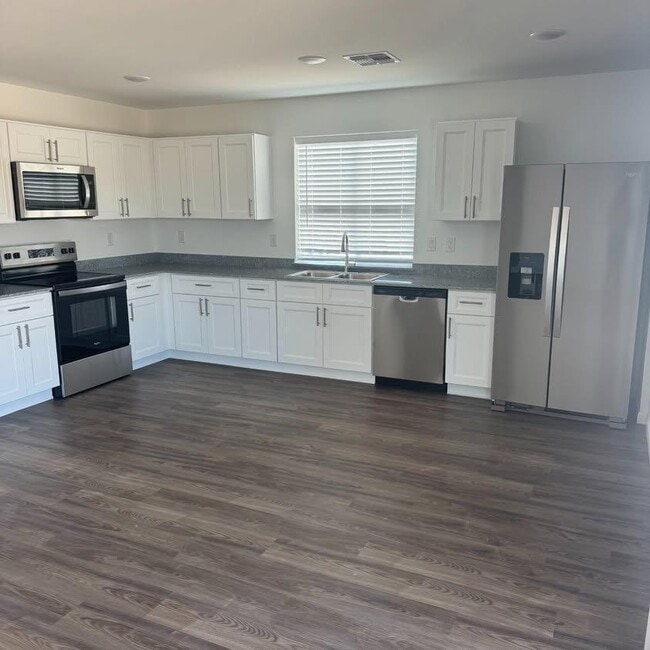 Building Photo - 20956 E Coyote Ln