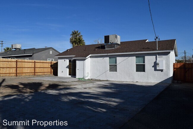 Building Photo - 3 br, 2 bath House - 1416 Manzanita Way