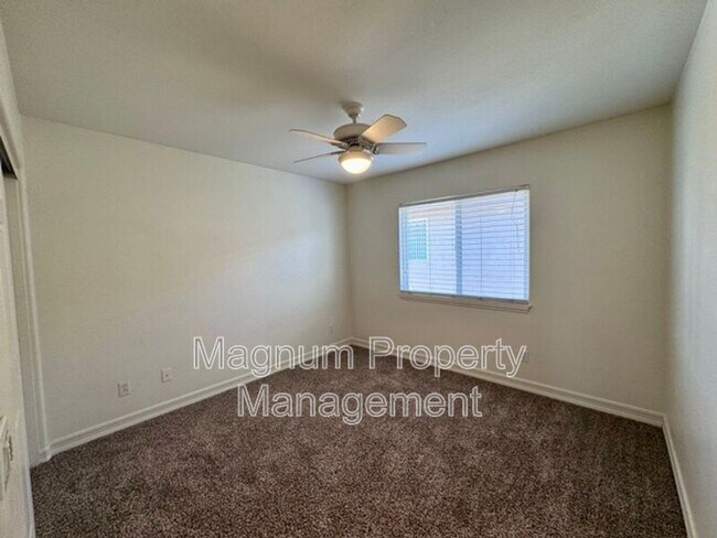 Building Photo - 44780 Rutherford St