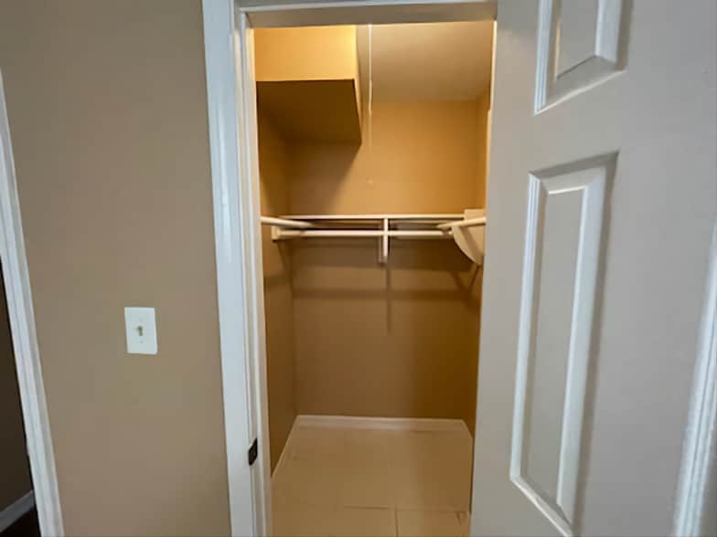 Building Photo - 531 Roper St