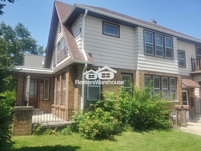 Primary Photo - 502 W Oakland Ave