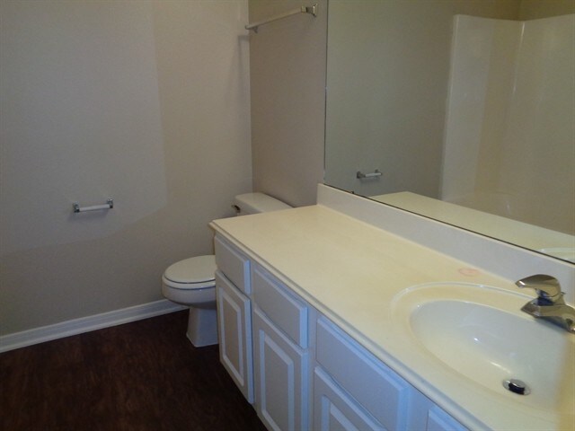 Building Photo - 15129 Grassington Dr