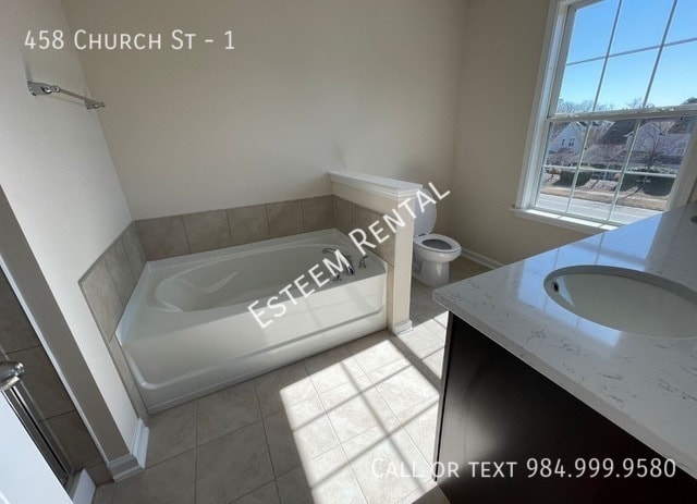 Building Photo - 458 Church St