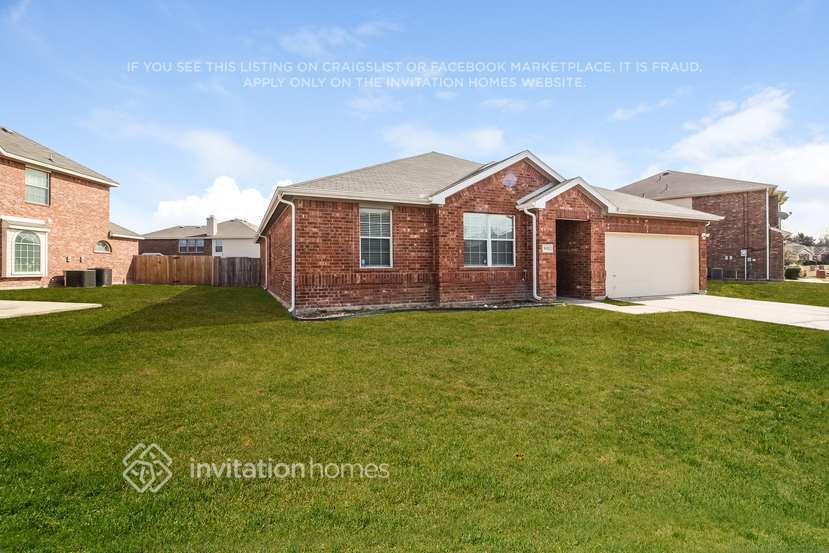 Primary Photo - 932 Matagorda Ln