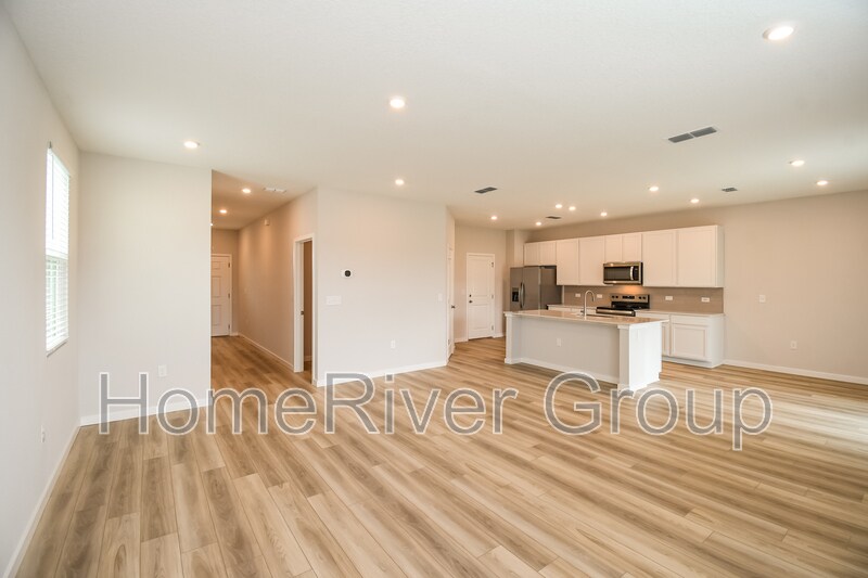 Building Photo - 16 Brazil Nut Cir