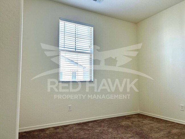 Building Photo - 9728 E Axle Ave
