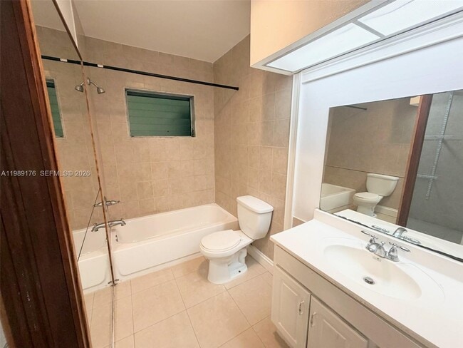 Building Photo - 1350 E Sample Rd