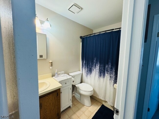 Building Photo - 174 Carson Ct