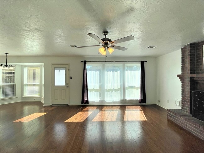 Building Photo - 834 Island Meadow Ct