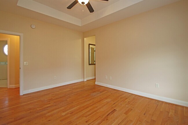 Building Photo - 17888 Mountain Valley Rd