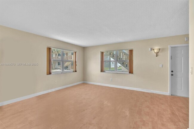 Building Photo - 3660 SW 60th Ave