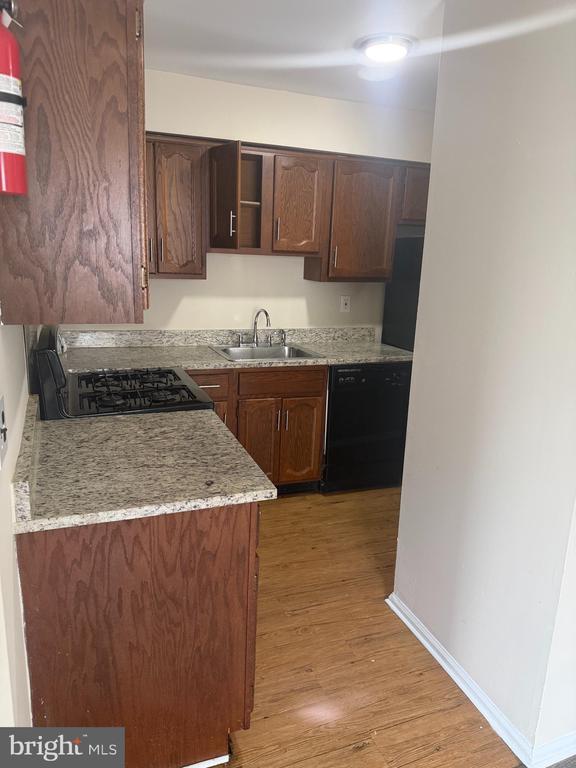 Building Photo - 526 Gia Cir