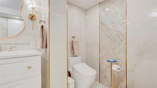 Building Photo - 16711 Collins Ave