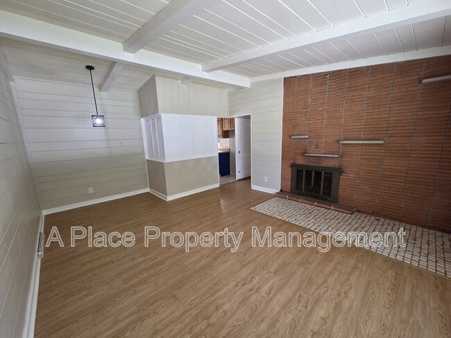 Building Photo - 2321 Noll Dr