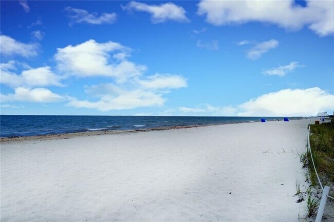 Building Photo - 1461 S Ocean Blvd