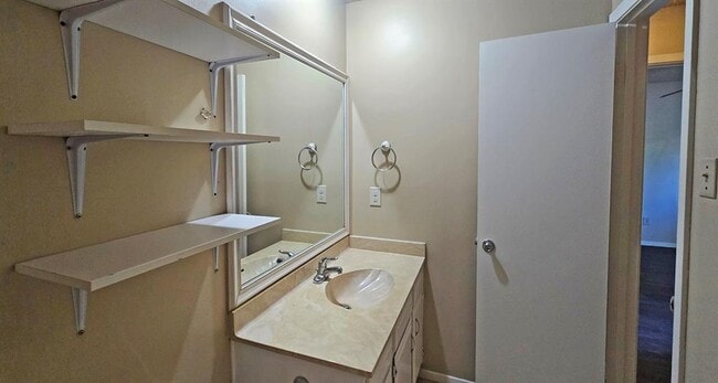 Building Photo - 11904 Hardwood Trail