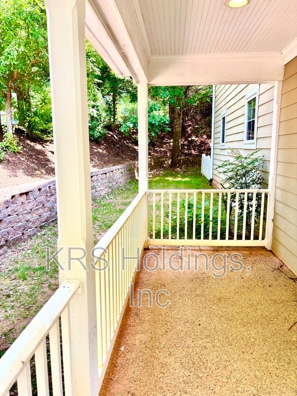 Building Photo - 175 Jordan Ln