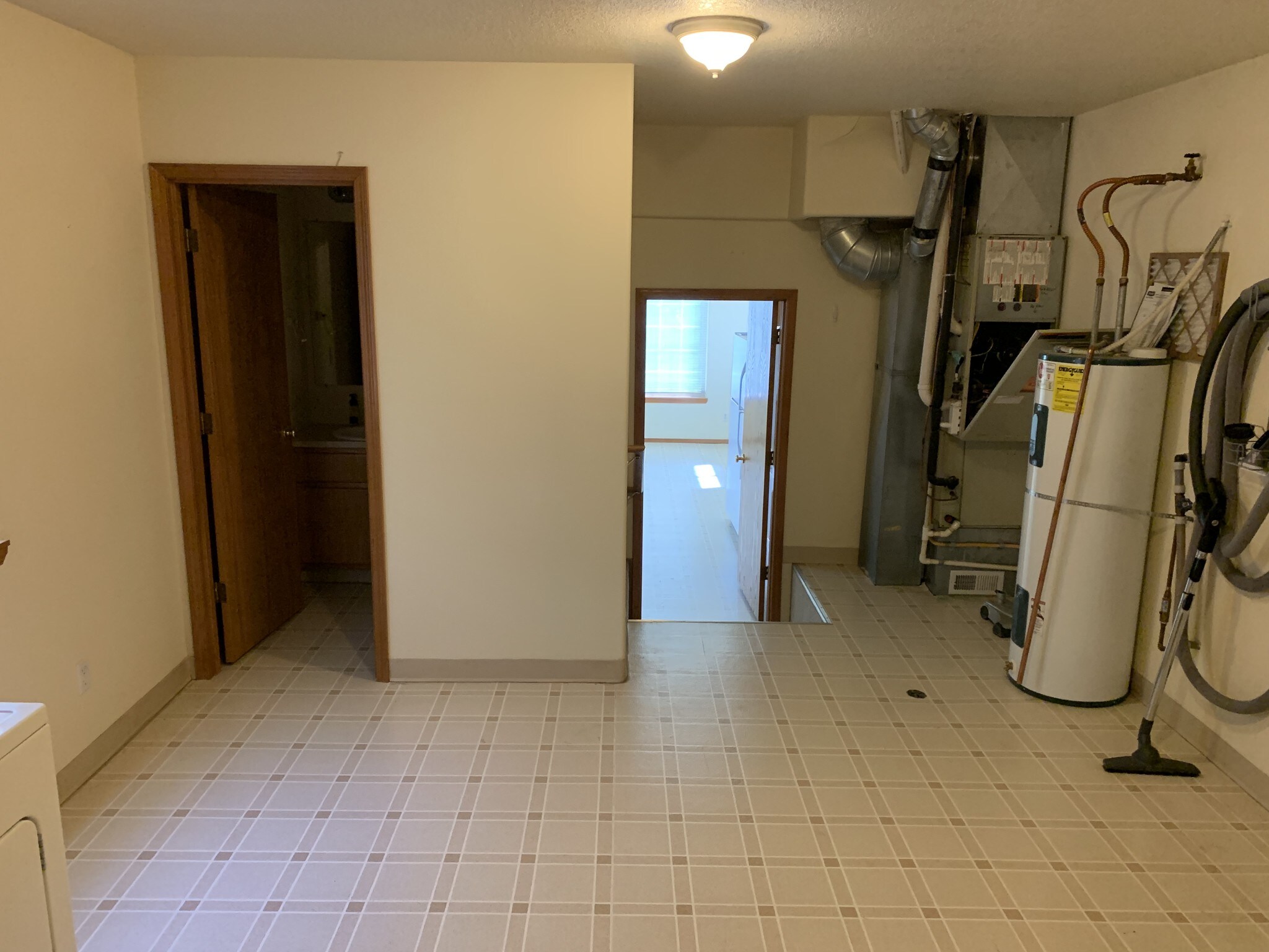 Room off of garage - 7830 SE 98th Ave