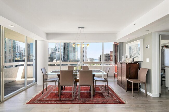 Building Photo - 1627 Brickell Ave
