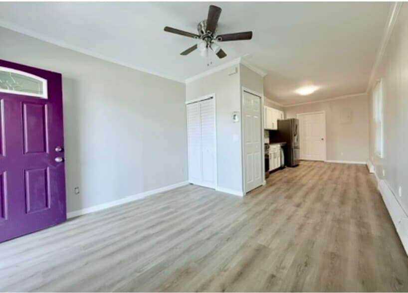 Building Photo - 621 2nd St