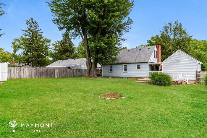 Building Photo - 1075 Meadow Dr